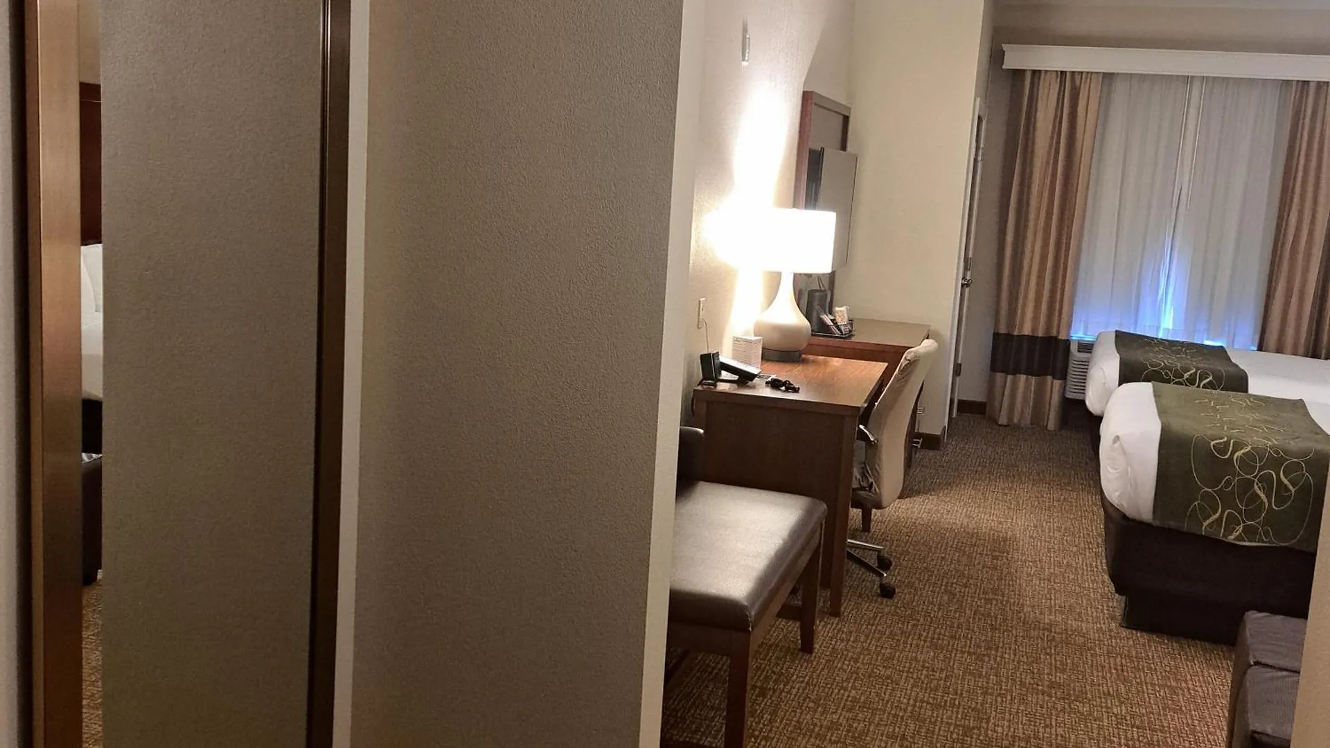 *** Hotel Comfort Suites Nashville United States